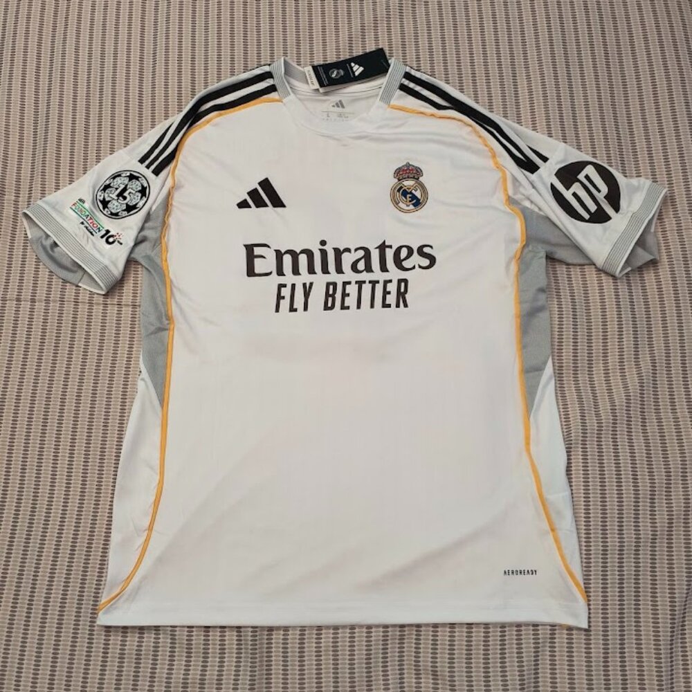Kylian Mbappé #10 Real Madrid 25/26 UCL Home kit (Size L, New)